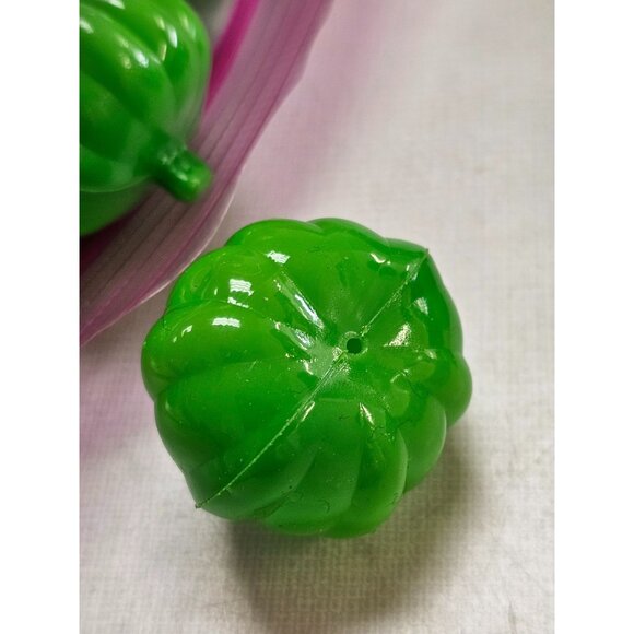 Plastic Green Pumpkin-Shaped Decorative Pieces For Crafts & Decor Lot 98 - Picture 4 of 6